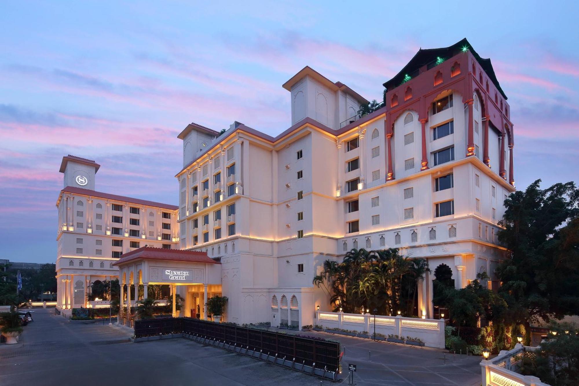 Sheraton Grand Pune Bund Garden Hotel Eksteriør bilde